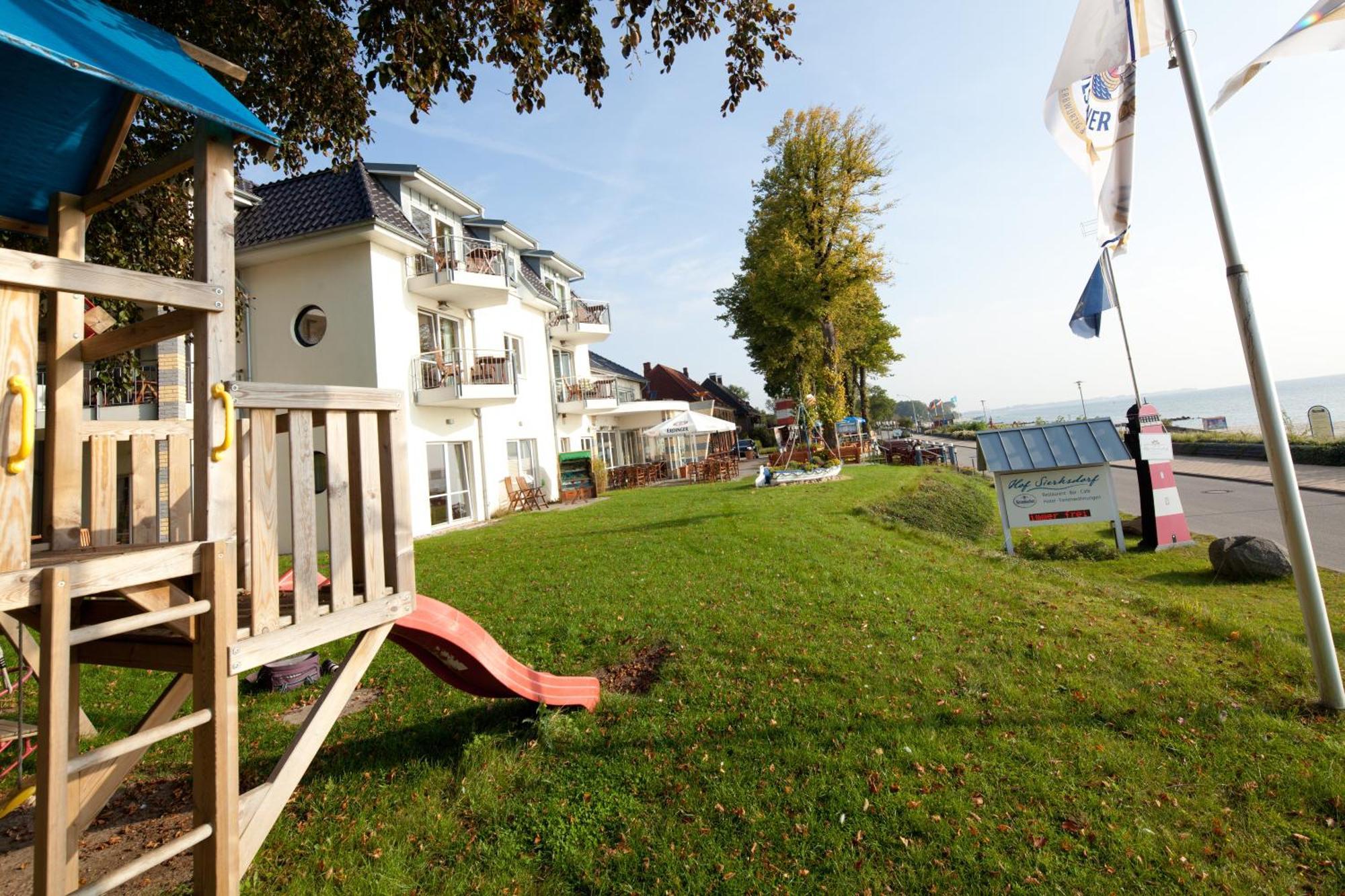 Hof Sierksdorf Hotel ภายนอก รูปภาพ