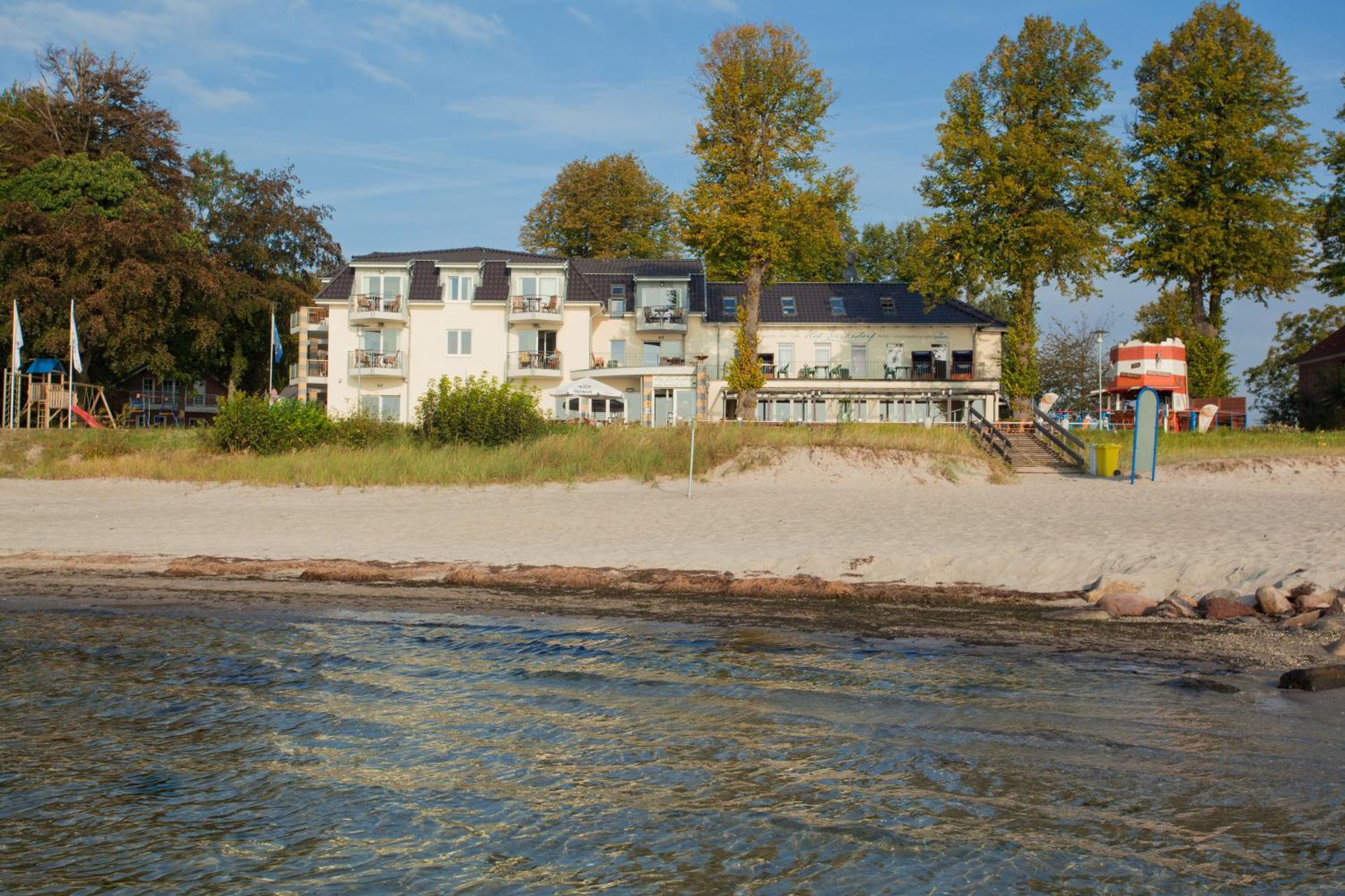 Hof Sierksdorf Hotel ภายนอก รูปภาพ